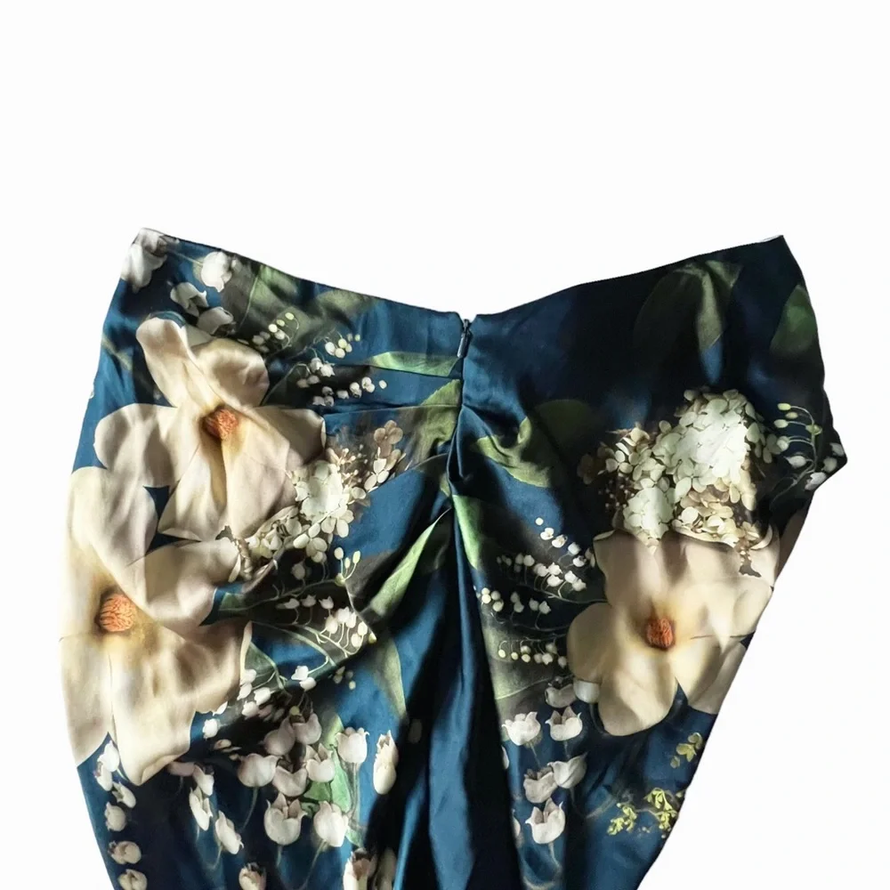 Vera Wang Navy Blue Floral Midi Skirt